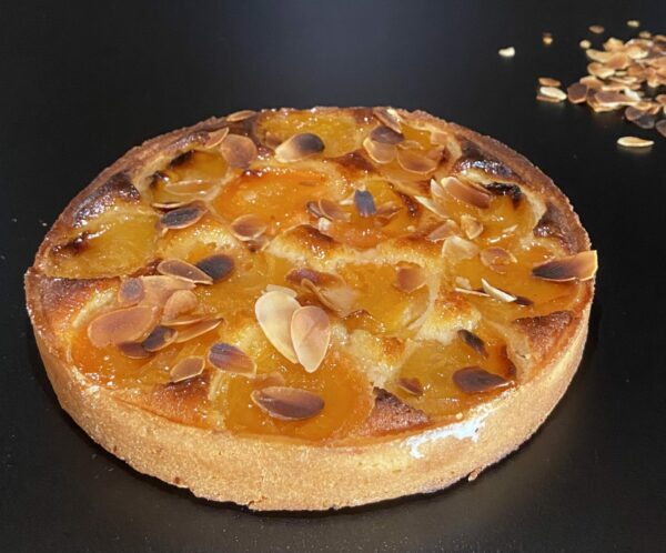 Tarte Amandine Abricot 4 parts